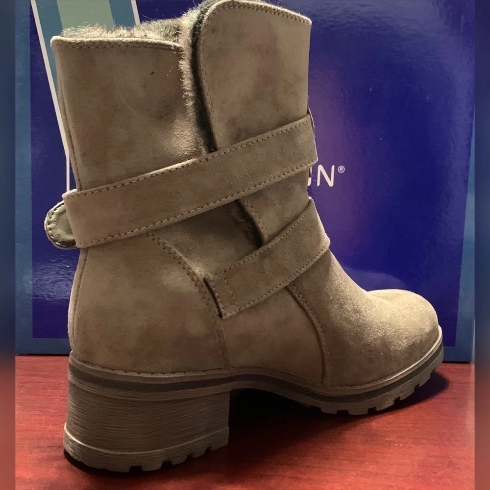 White Mountain Chasity Taupe Suede Boots - Picture 10 of 10